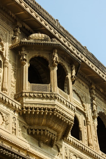 Jharokhas (Overhanging Balconies) 